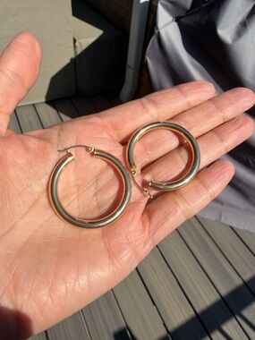 Kinn Classic 14k Gold Large Hoop Earrings